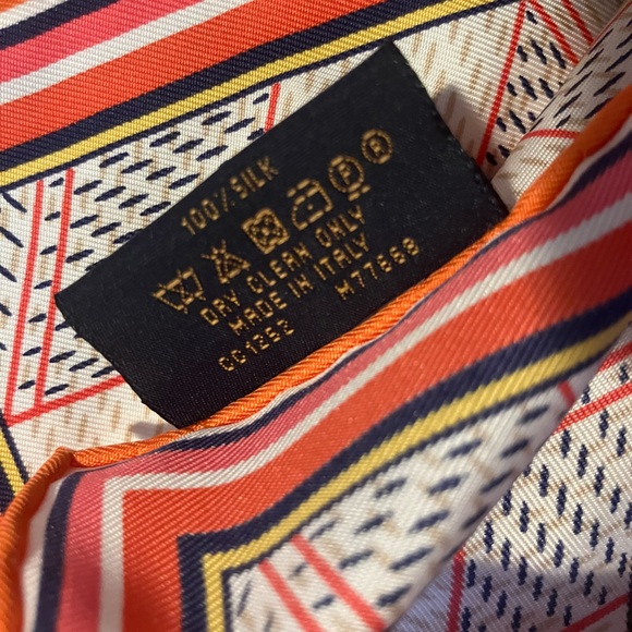 Louis Vuitton Damier Pop Silk Scarf - Picture 2 of 4